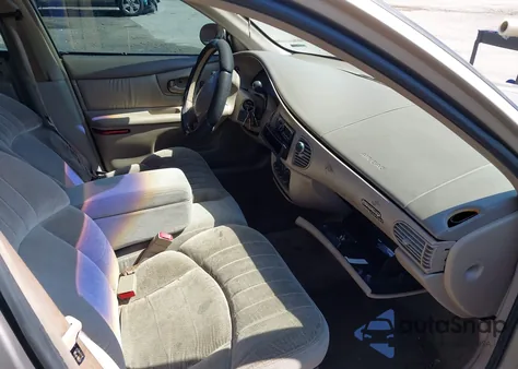 2000 Buick Century Custom z USA, uszkodzony, nr VIN 2G4WS52J1Y1344827